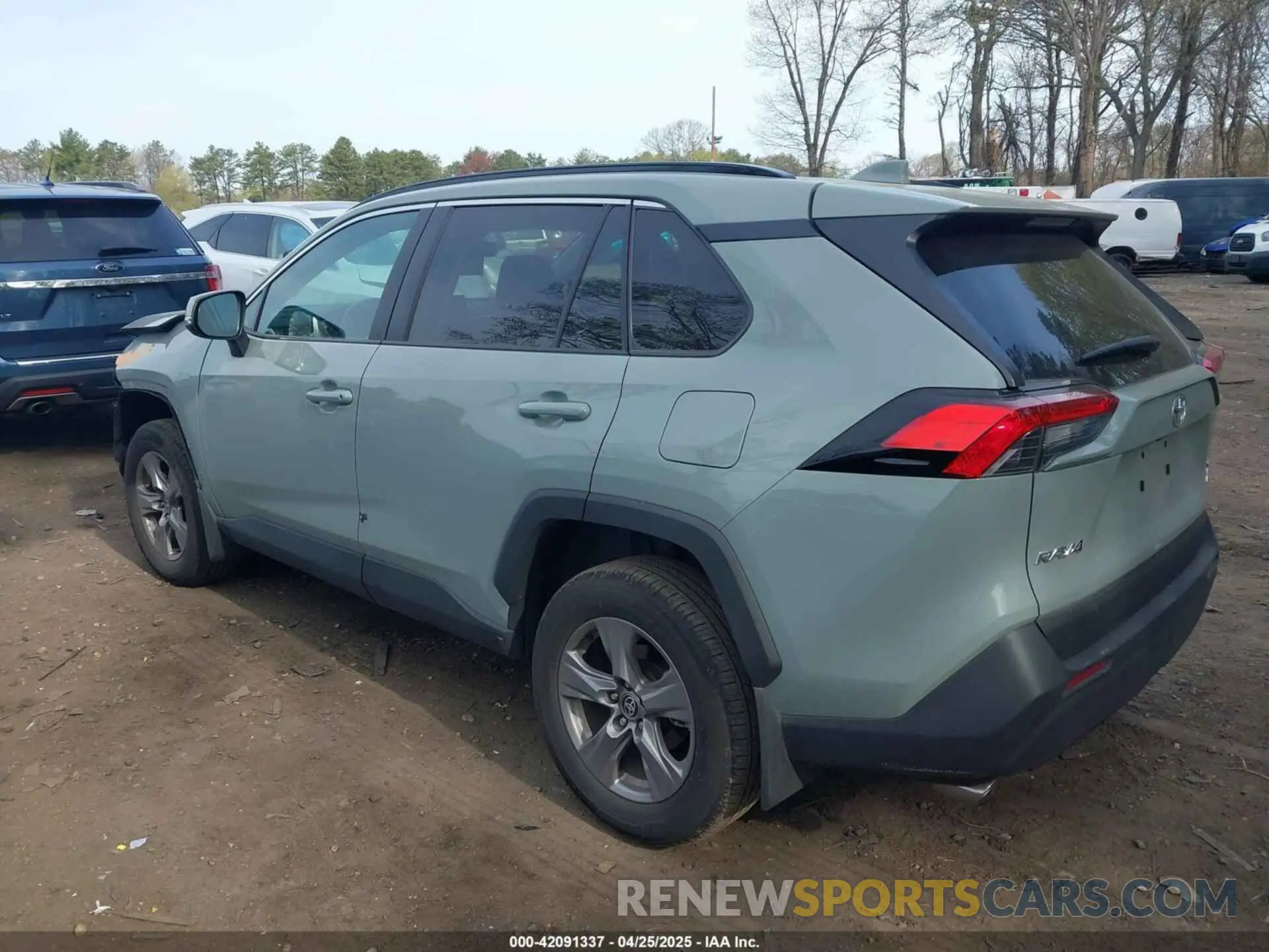 14 Photograph of a damaged car 2T3P1RFV0PW405848 TOYOTA RAV4 2023