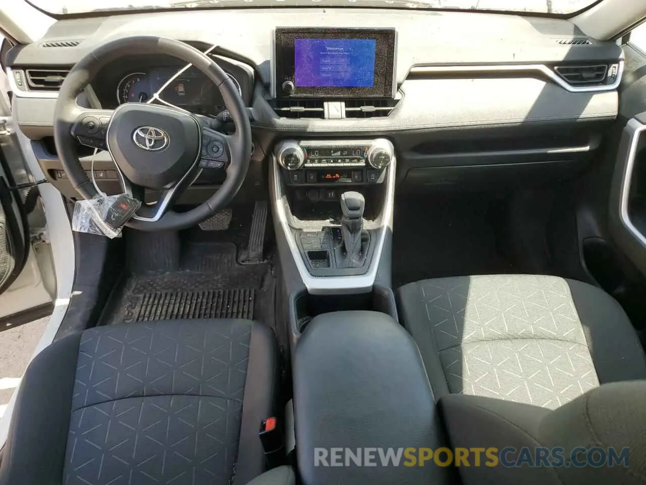 8 Photograph of a damaged car 2T3P1RFV1PC380881 TOYOTA RAV4 2023