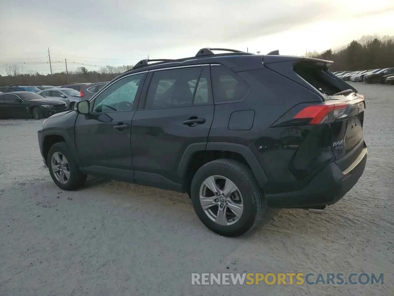 2 Photograph of a damaged car 2T3P1RFV1PW337284 TOYOTA RAV4 2023
