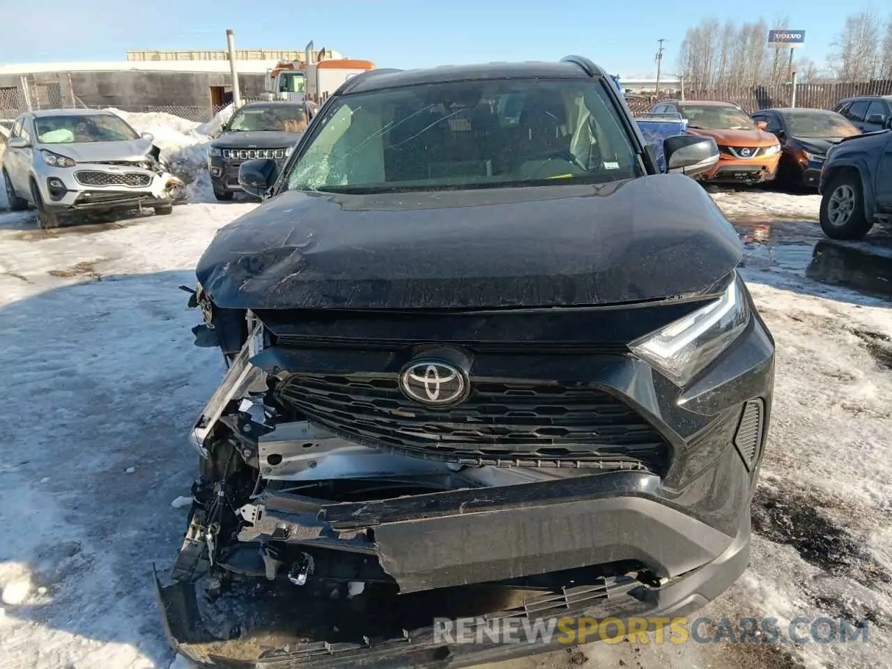 5 Photograph of a damaged car 2T3P1RFV1PW367336 TOYOTA RAV4 2023