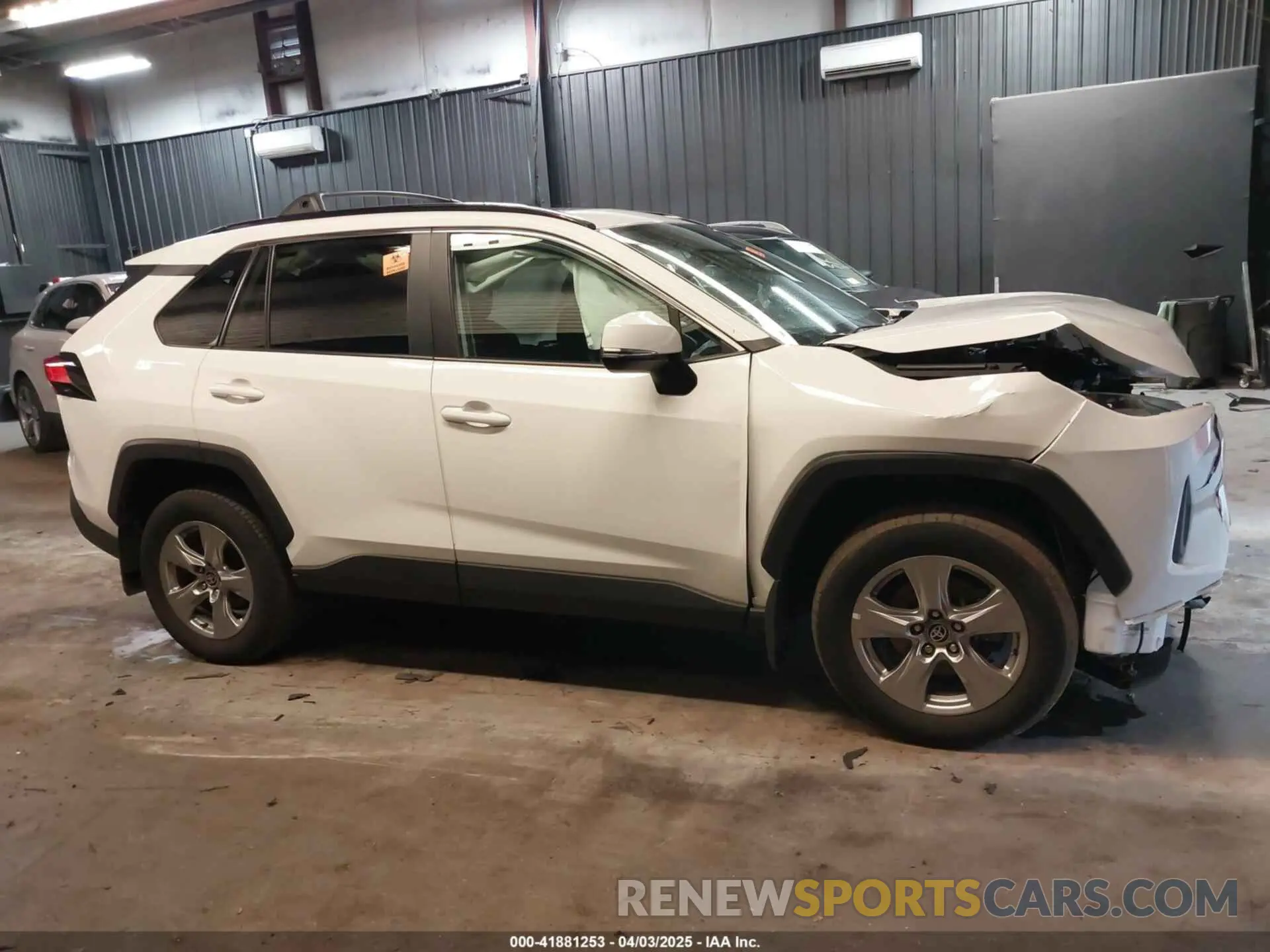 13 Photograph of a damaged car 2T3P1RFV2PC327316 TOYOTA RAV4 2023
