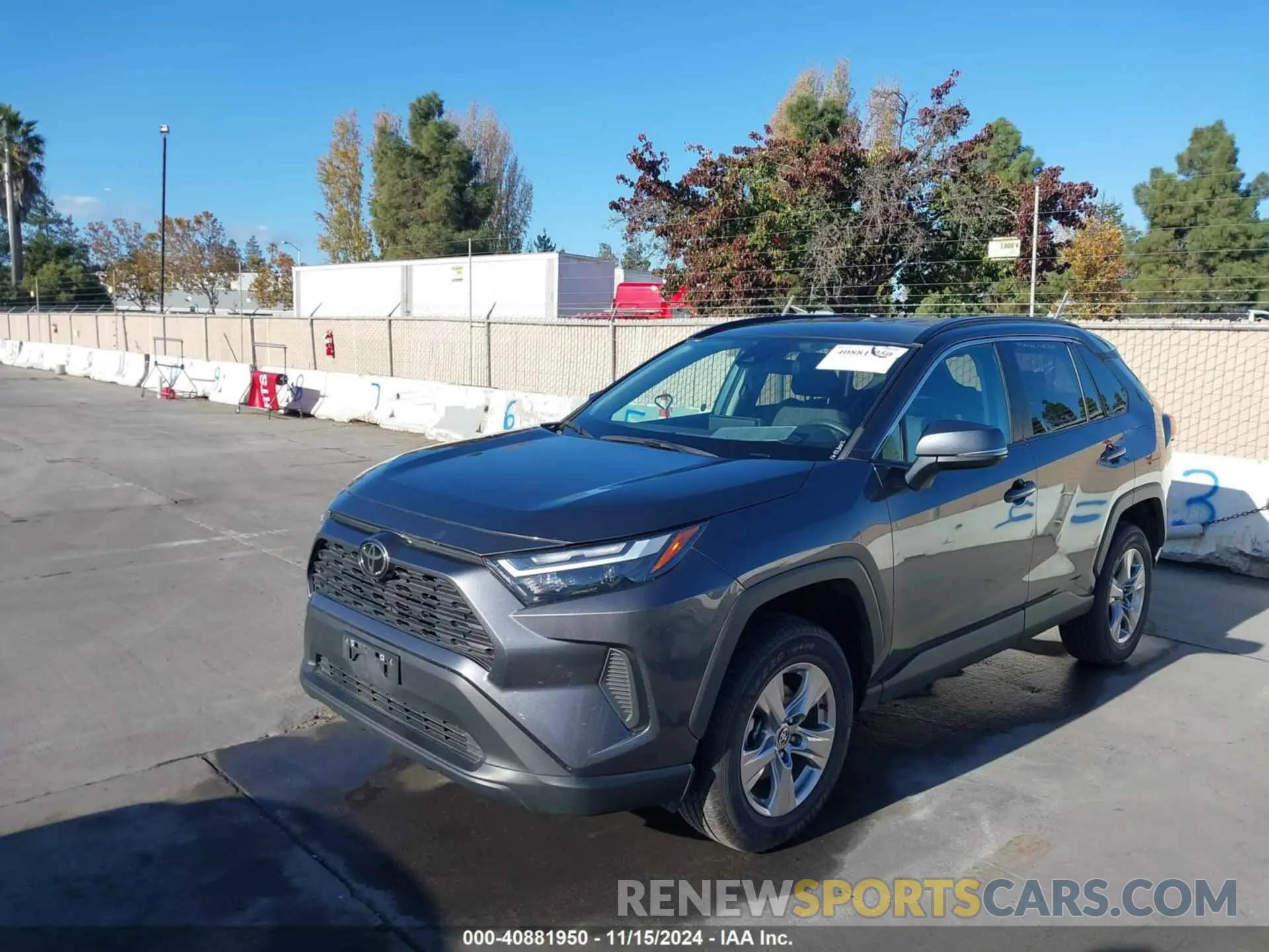 2 Photograph of a damaged car 2T3P1RFV2PC352278 TOYOTA RAV4 2023