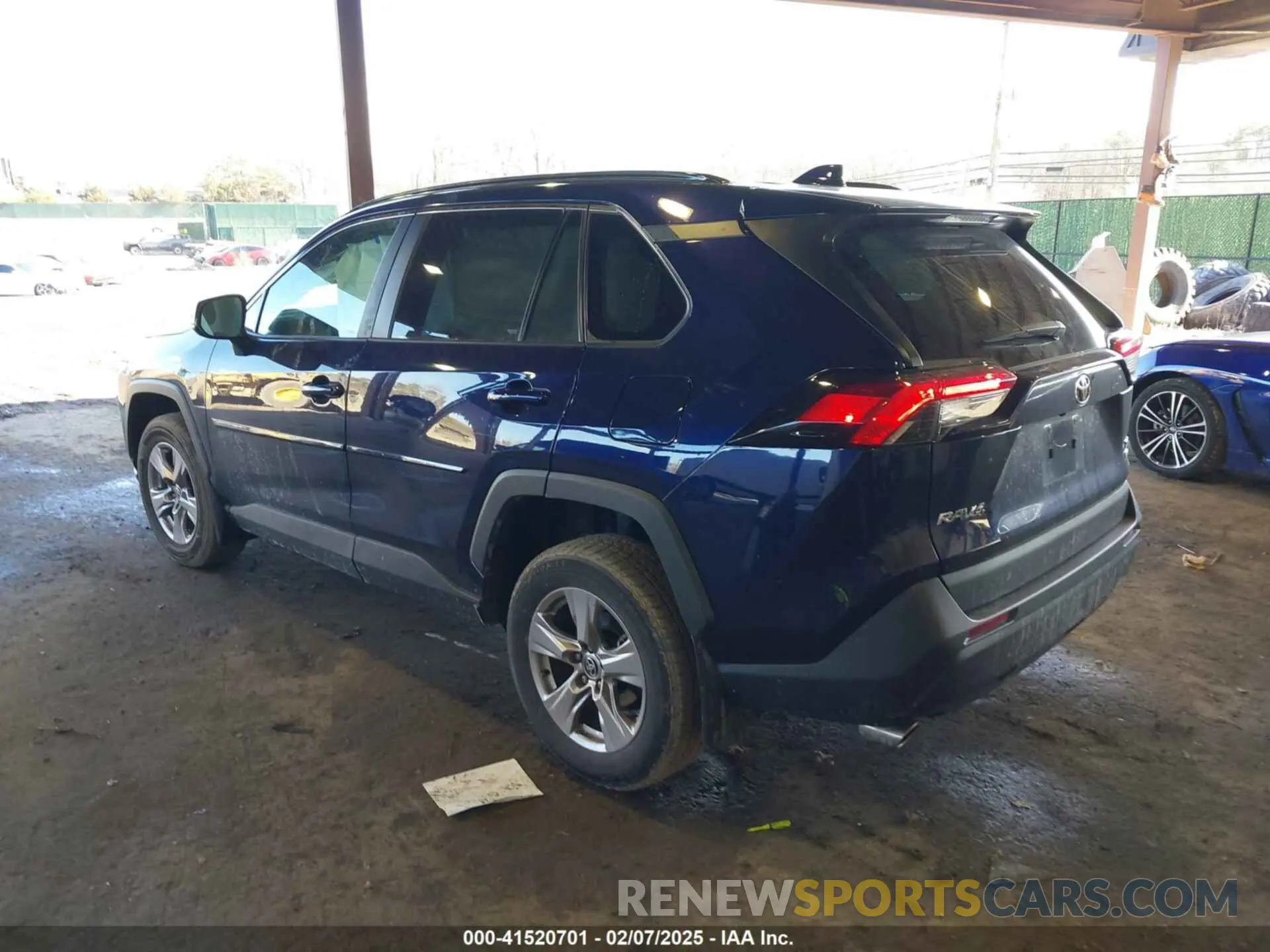 3 Фотография поврежденного автомобиля 2T3P1RFV2PW350478 TOYOTA RAV4 2023