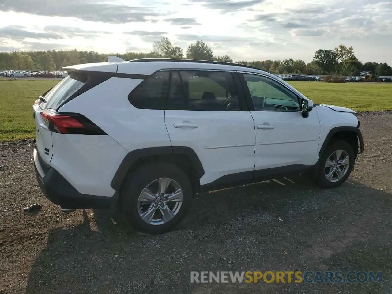 3 Photograph of a damaged car 2T3P1RFV2PW360279 TOYOTA RAV4 2023