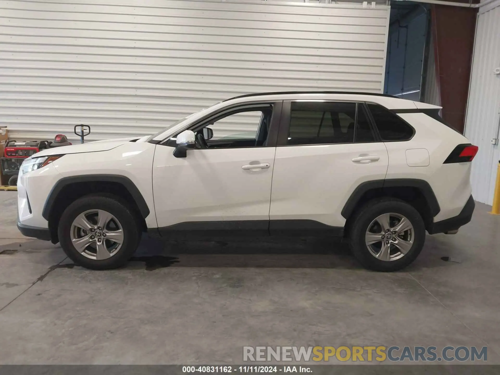 14 Photograph of a damaged car 2T3P1RFV2PW375476 TOYOTA RAV4 2023