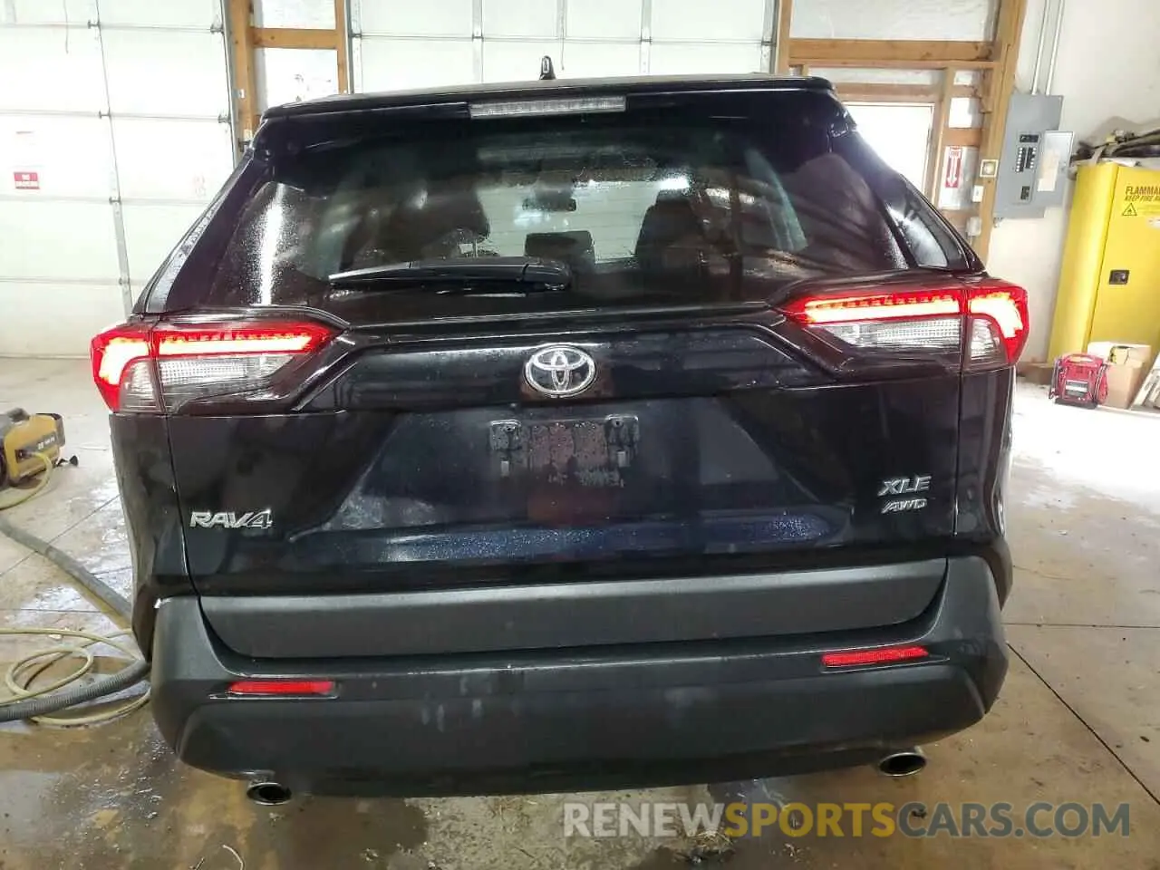 6 Photograph of a damaged car 2T3P1RFV2PW377566 TOYOTA RAV4 2023