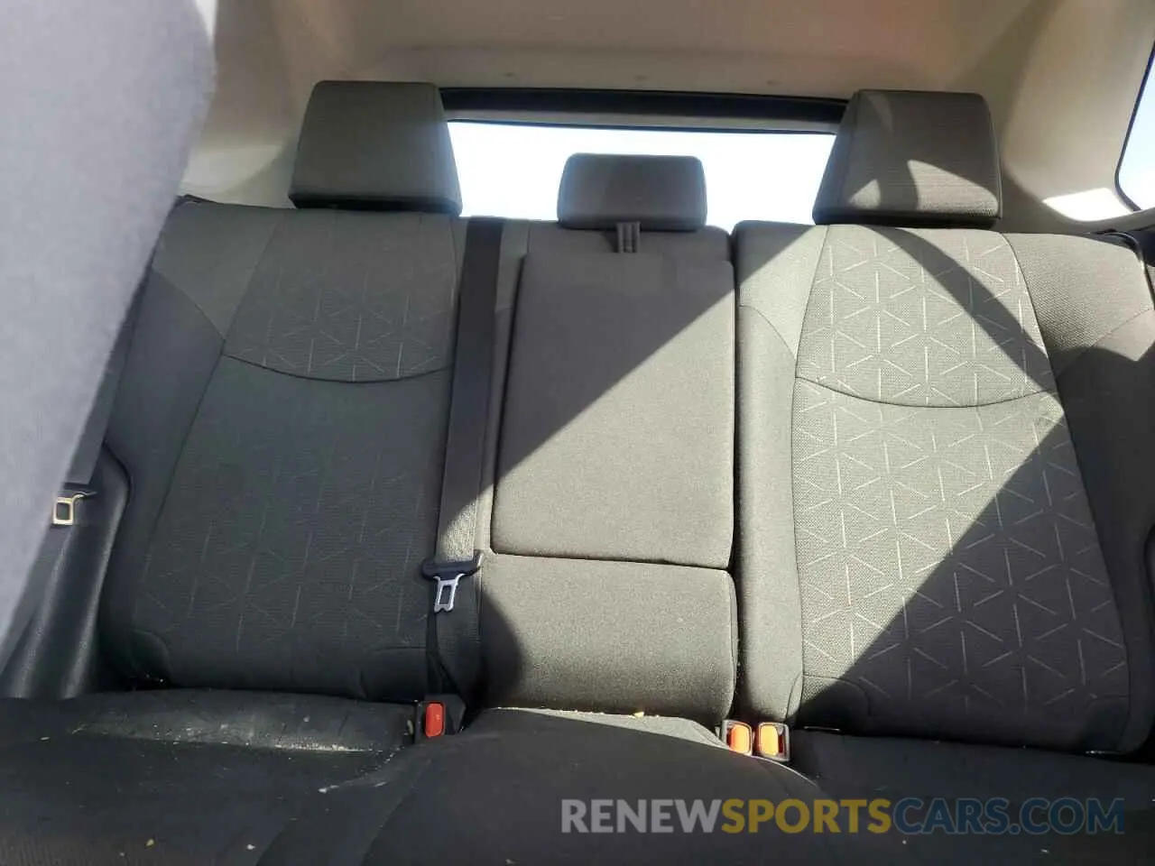 10 Photograph of a damaged car 2T3P1RFV3PC368666 TOYOTA RAV4 2023