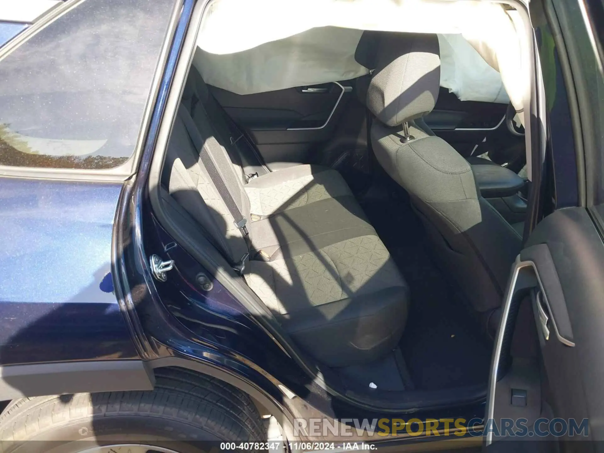8 Photograph of a damaged car 2T3P1RFV3PW393310 TOYOTA RAV4 2023