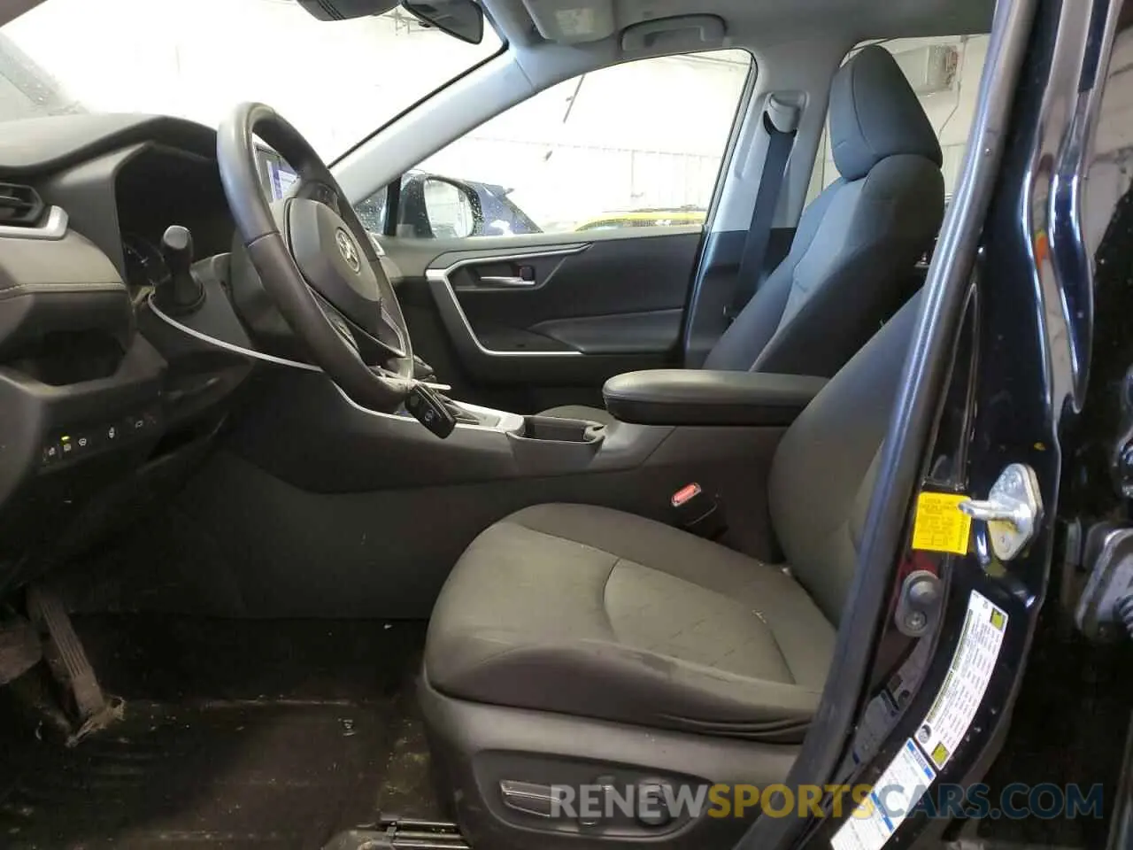 7 Photograph of a damaged car 2T3P1RFV4PC325292 TOYOTA RAV4 2023