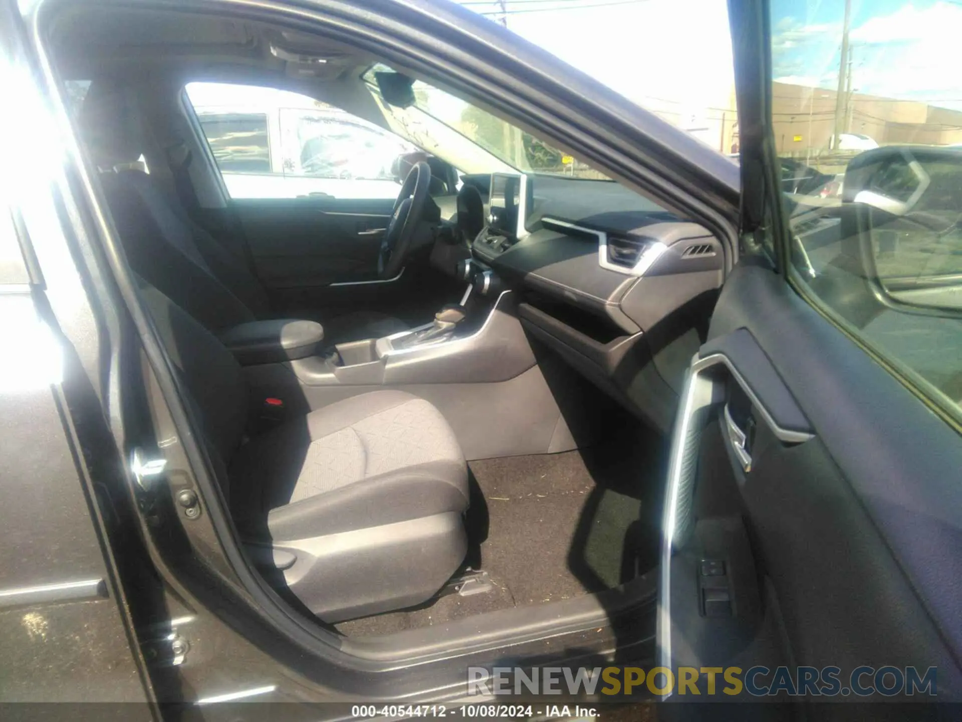 5 Фотография поврежденного автомобиля 2T3P1RFV5PC327889 TOYOTA RAV4 2023