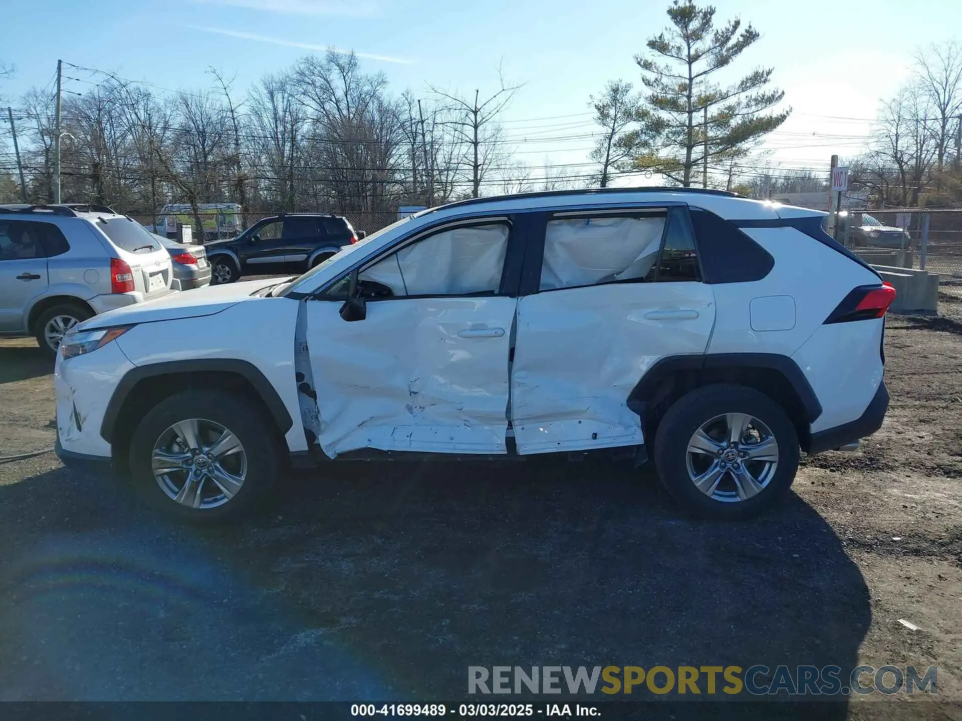 14 Photograph of a damaged car 2T3P1RFV6PC380620 TOYOTA RAV4 2023
