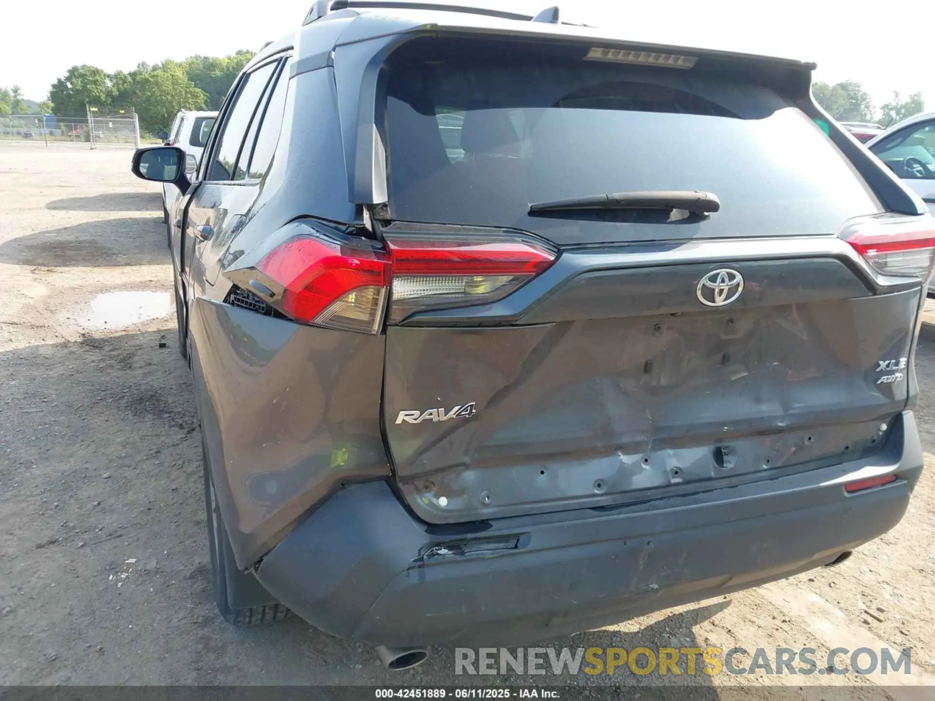 6 Фотография поврежденного автомобиля 2T3P1RFV6PW399716 TOYOTA RAV4 2023