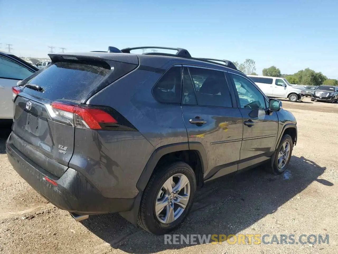 3 Фотография поврежденного автомобиля 2T3P1RFV6PW402341 TOYOTA RAV4 2023