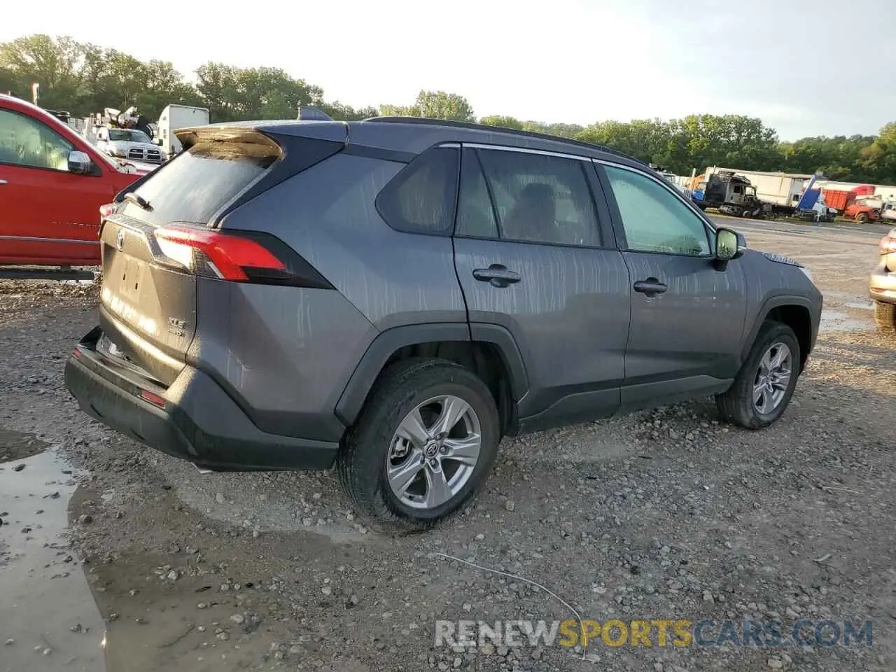 3 Photograph of a damaged car 2T3P1RFV6PW403702 TOYOTA RAV4 2023