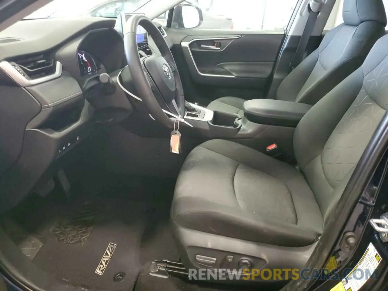 7 Фотография поврежденного автомобиля 2T3P1RFV6PW407376 TOYOTA RAV4 2023