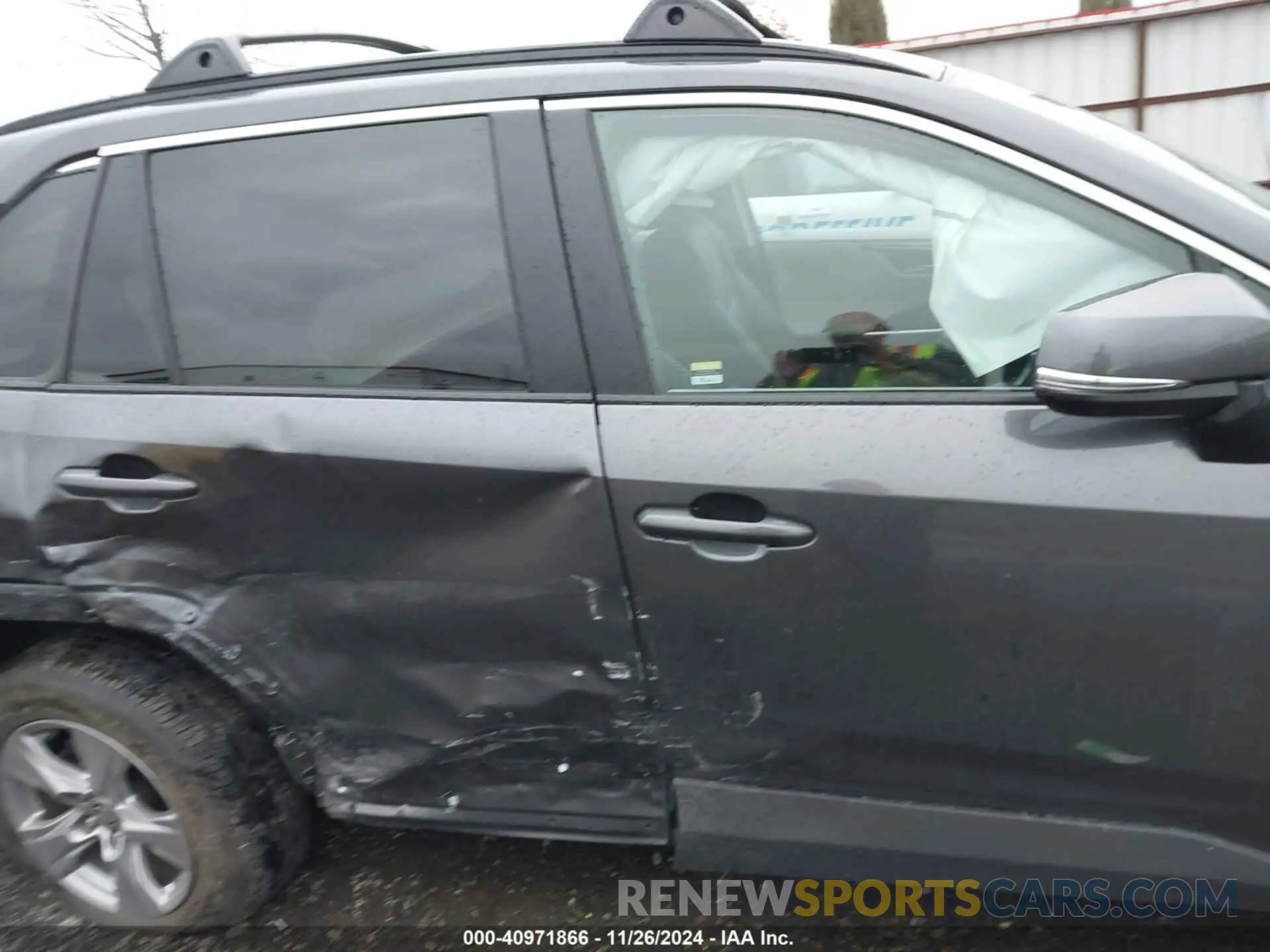 13 Photograph of a damaged car 2T3P1RFV7PC384286 TOYOTA RAV4 2023