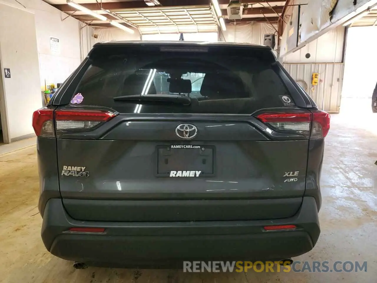 6 Фотография поврежденного автомобиля 2T3P1RFV7PW342912 TOYOTA RAV4 2023