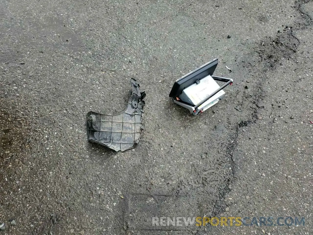 13 Photograph of a damaged car 2T3P1RFV7PW347947 TOYOTA RAV4 2023