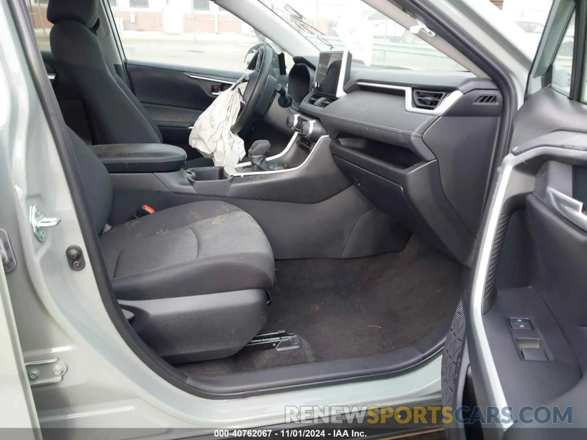 5 Фотография поврежденного автомобиля 2T3P1RFV7PW392337 TOYOTA RAV4 2023