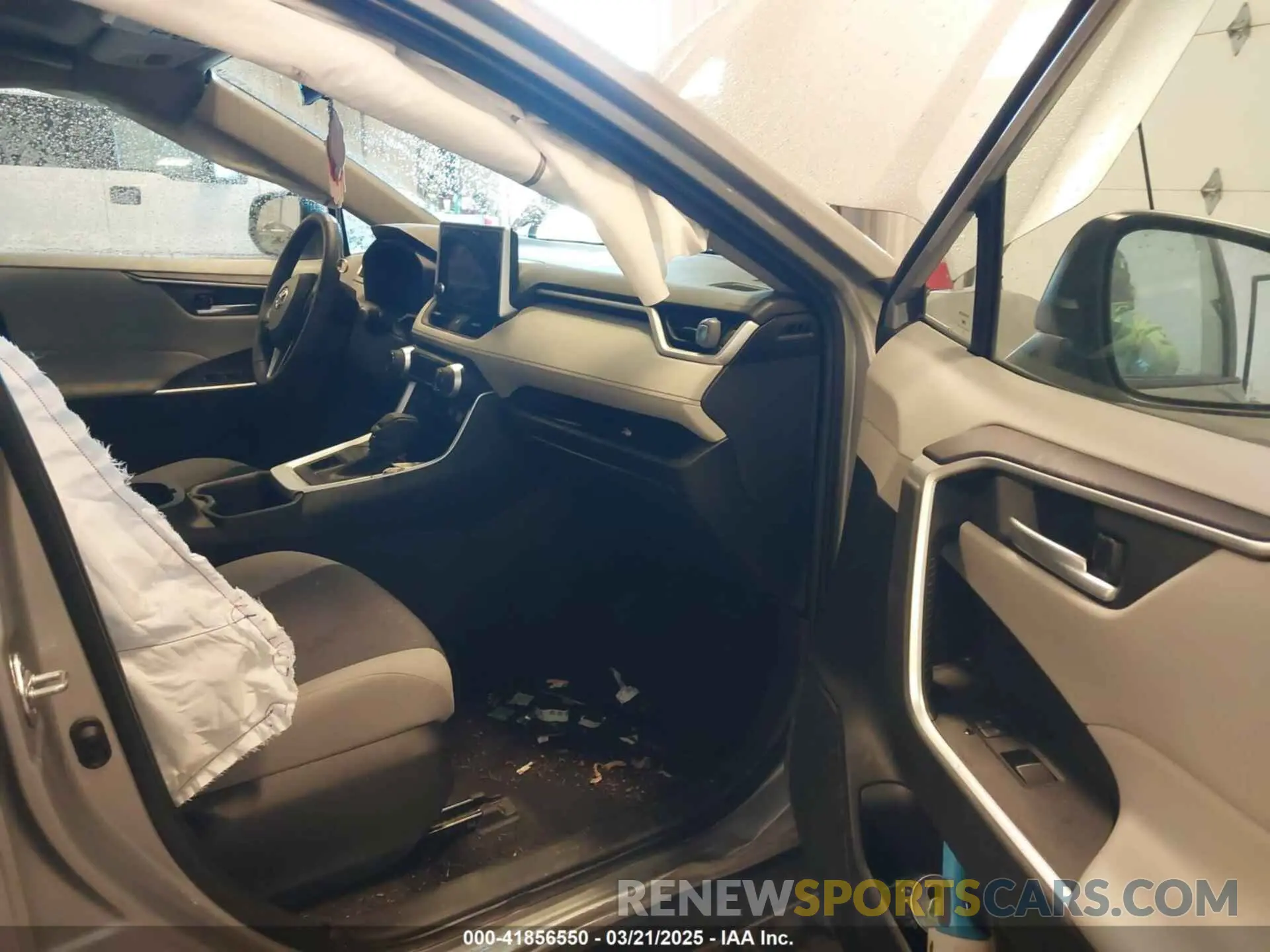 5 Photograph of a damaged car 2T3P1RFV7PW398770 TOYOTA RAV4 2023