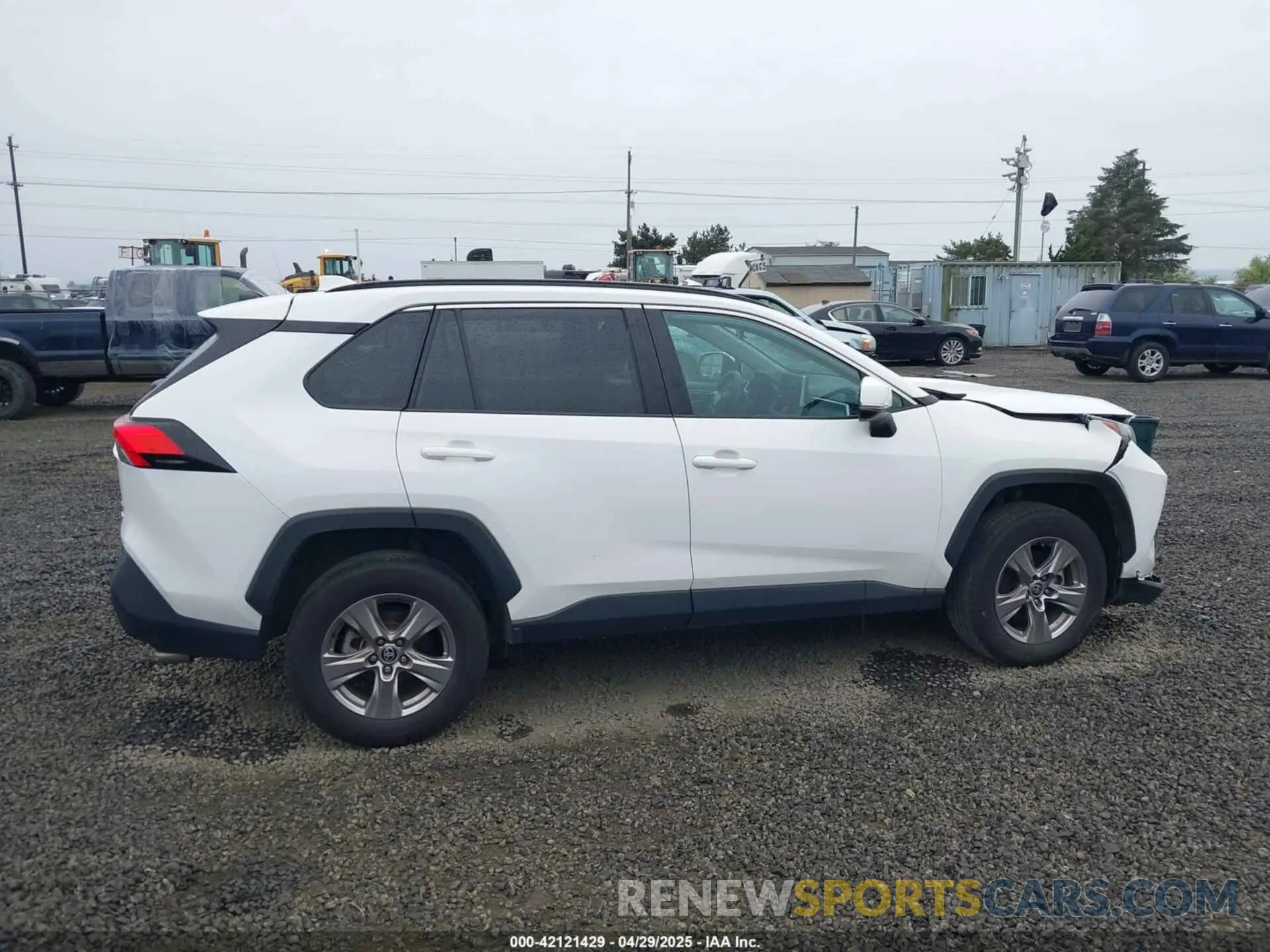13 Фотография поврежденного автомобиля 2T3P1RFV8PW345799 TOYOTA RAV4 2023