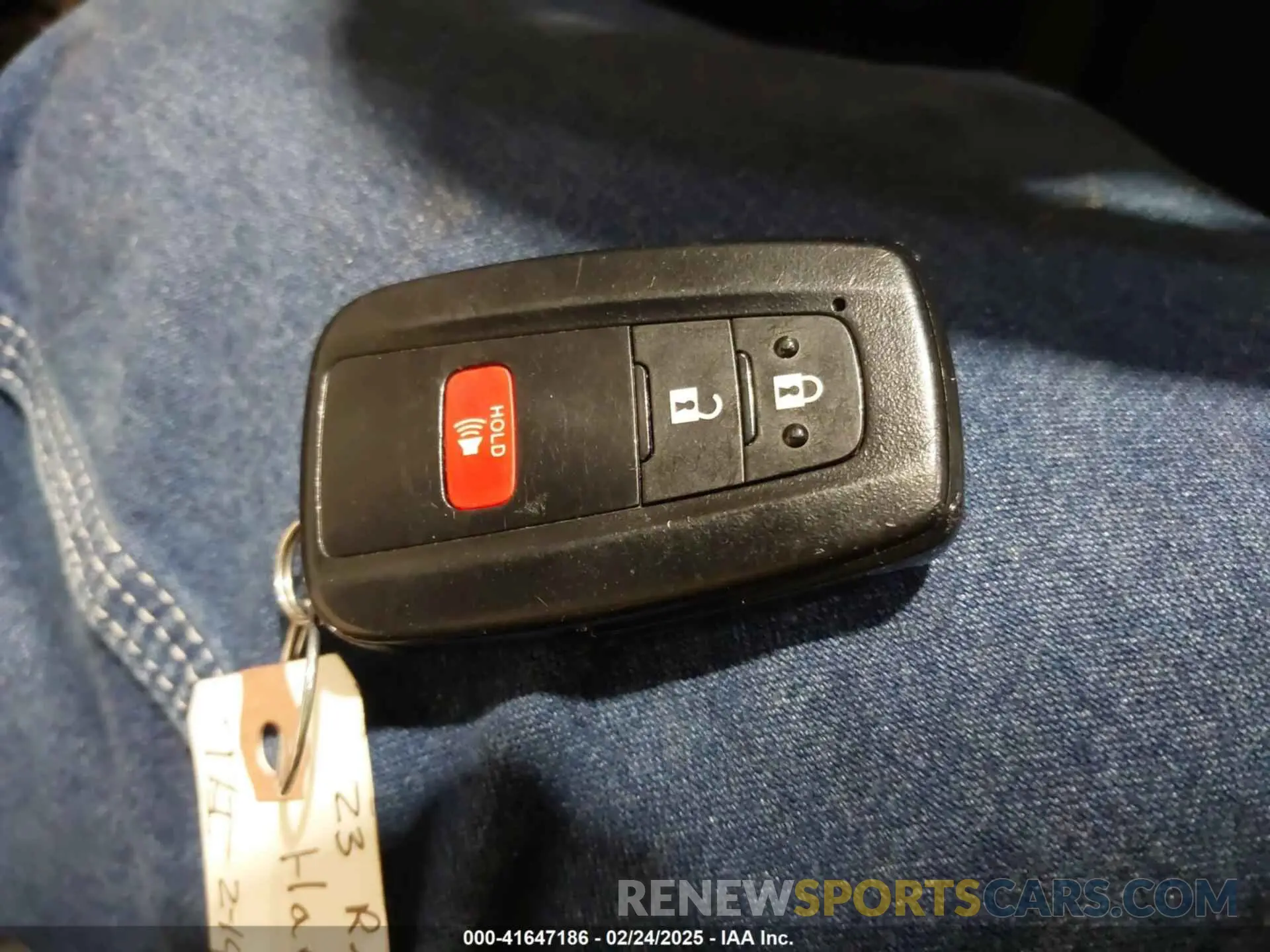 11 Фотография поврежденного автомобиля 2T3P1RFV9PC327717 TOYOTA RAV4 2023