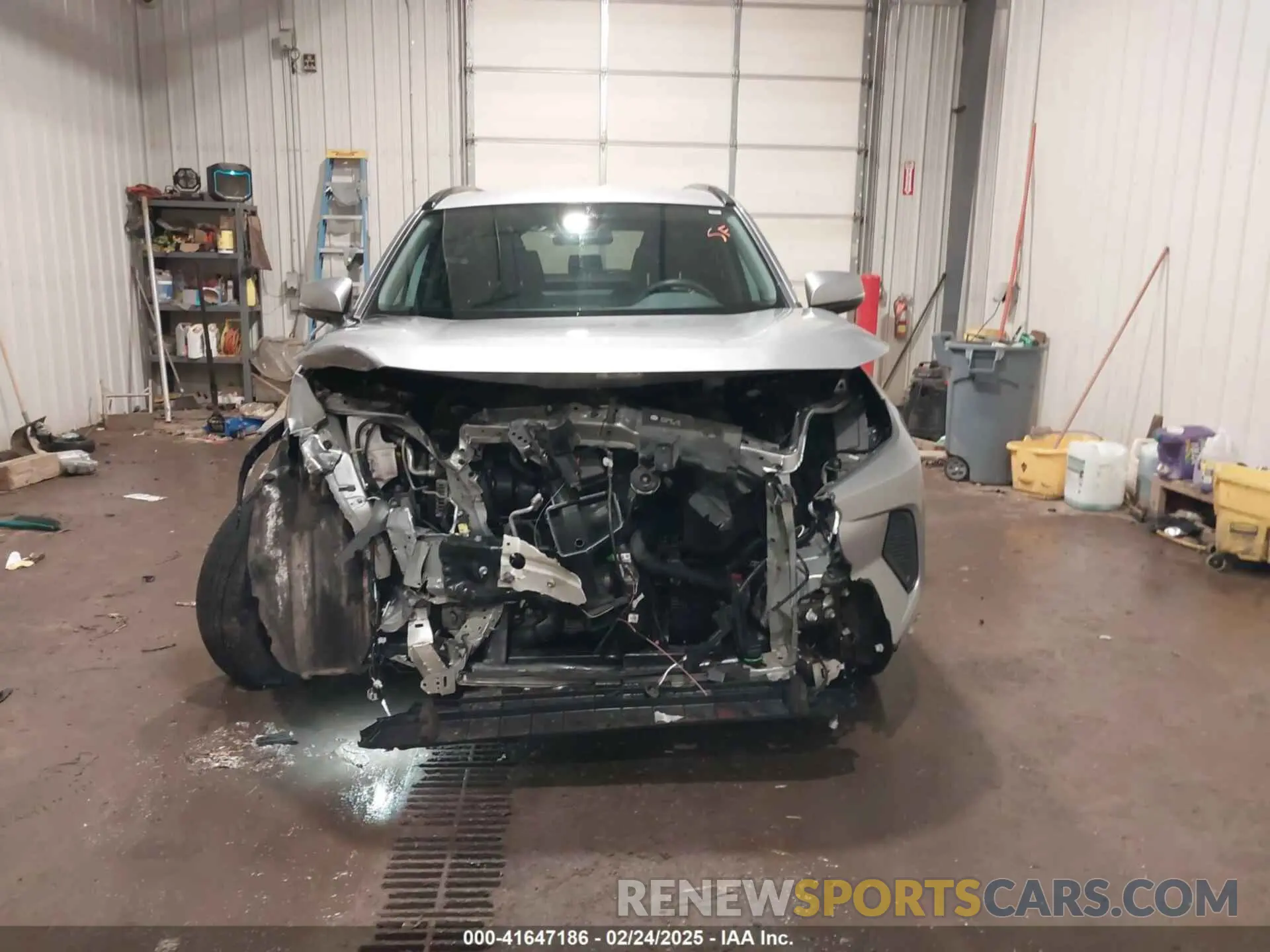 13 Фотография поврежденного автомобиля 2T3P1RFV9PC327717 TOYOTA RAV4 2023