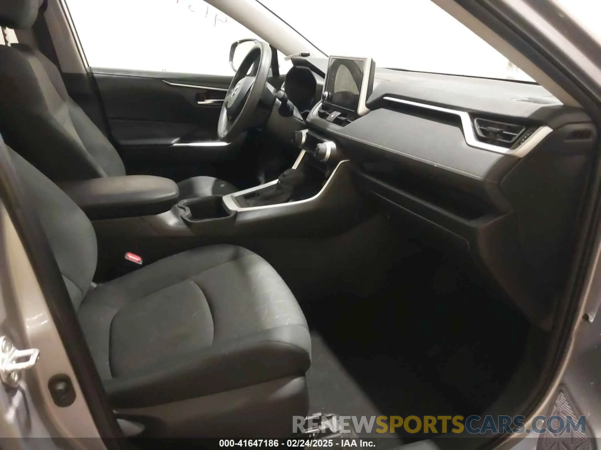 5 Фотография поврежденного автомобиля 2T3P1RFV9PC327717 TOYOTA RAV4 2023