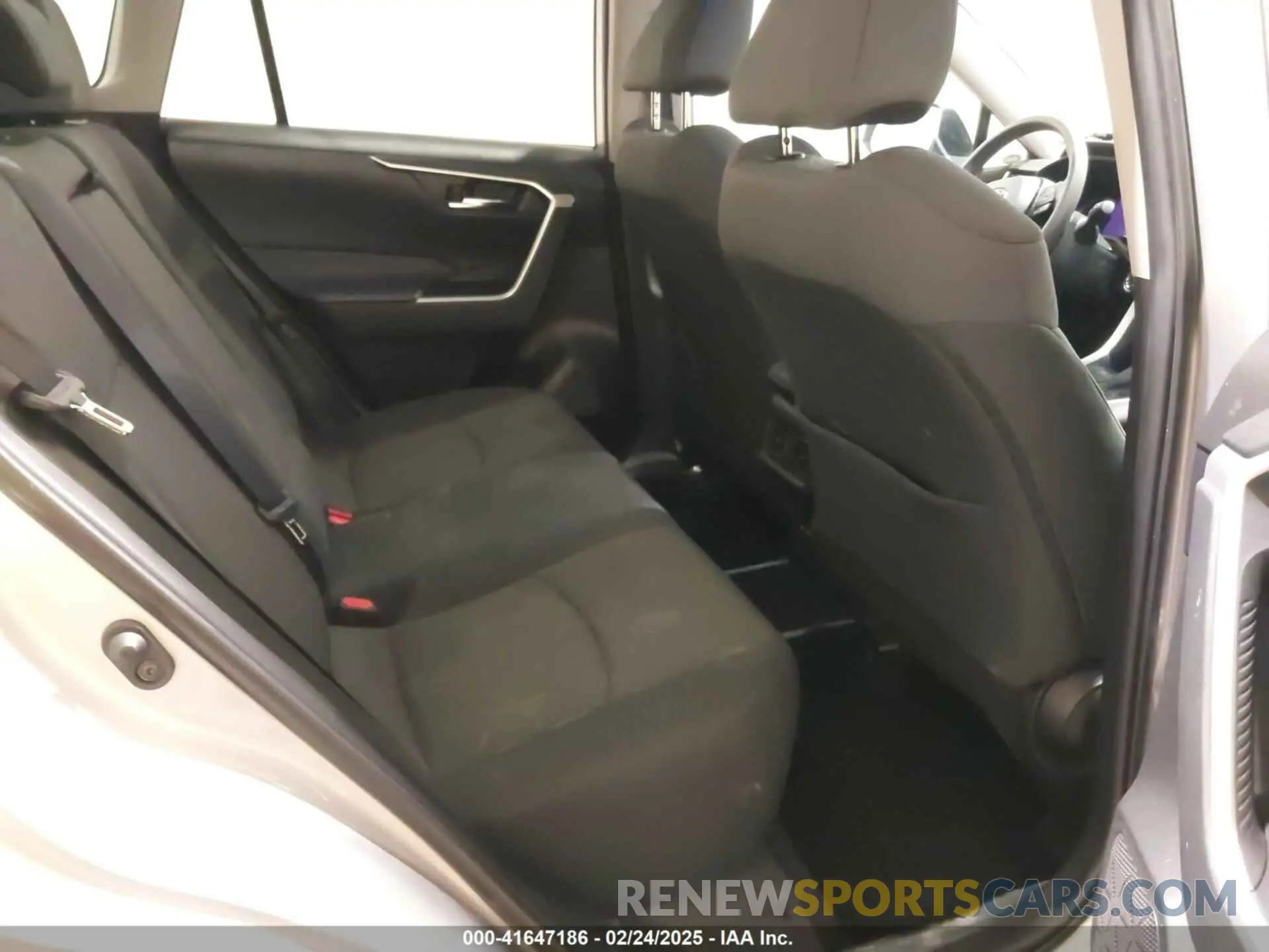 8 Фотография поврежденного автомобиля 2T3P1RFV9PC327717 TOYOTA RAV4 2023