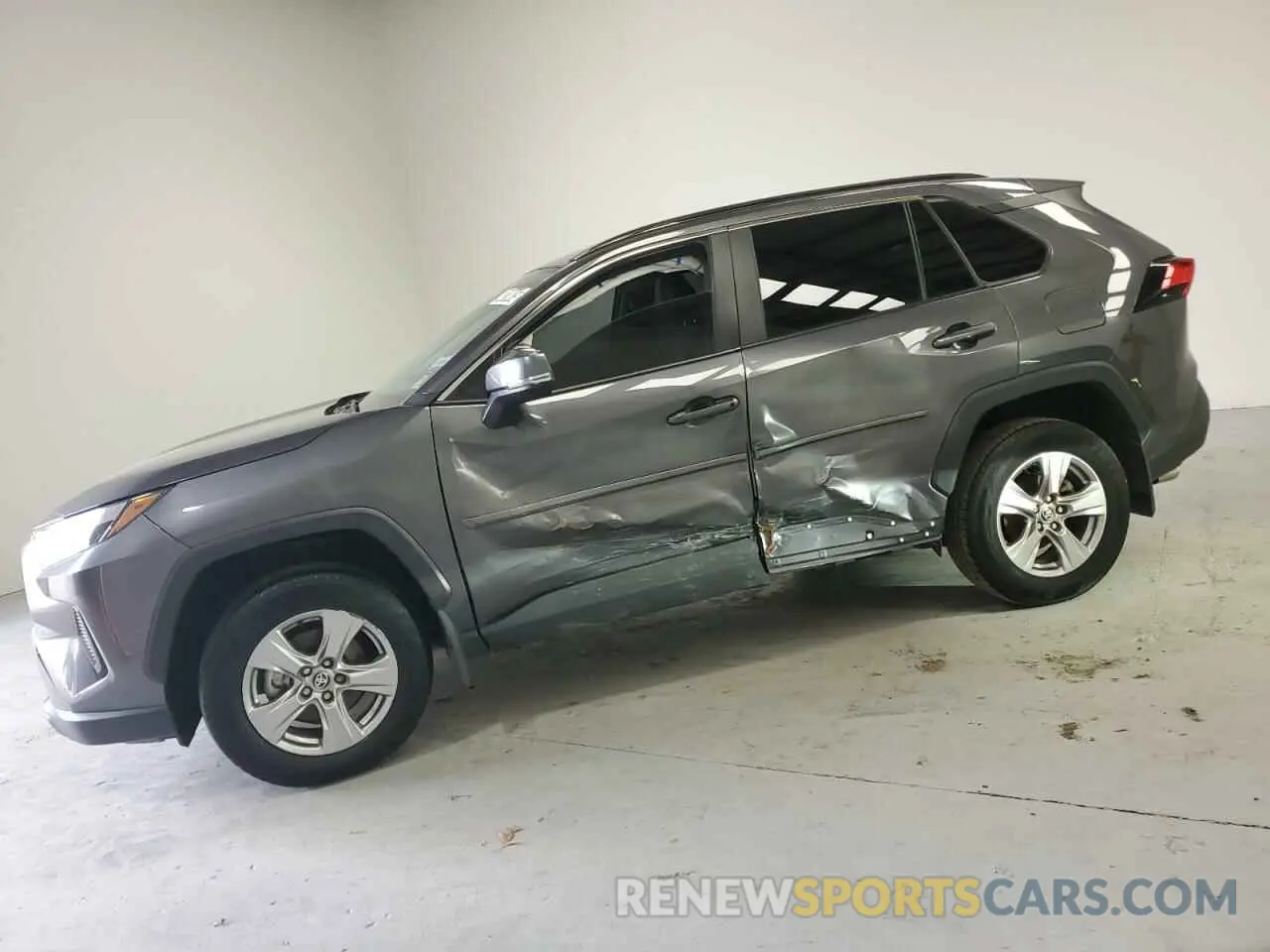 1 Фотография поврежденного автомобиля 2T3P1RFV9PC338278 TOYOTA RAV4 2023