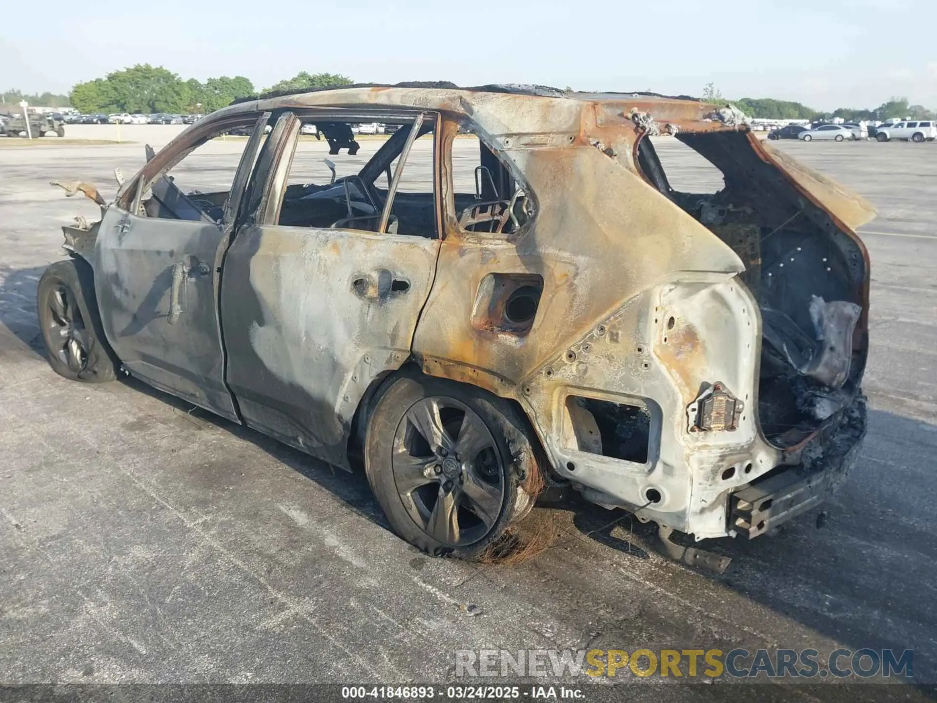 3 Photograph of a damaged car 2T3P1RFV9PW380450 TOYOTA RAV4 2023