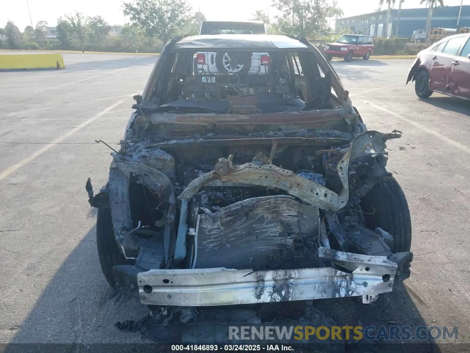 6 Photograph of a damaged car 2T3P1RFV9PW380450 TOYOTA RAV4 2023