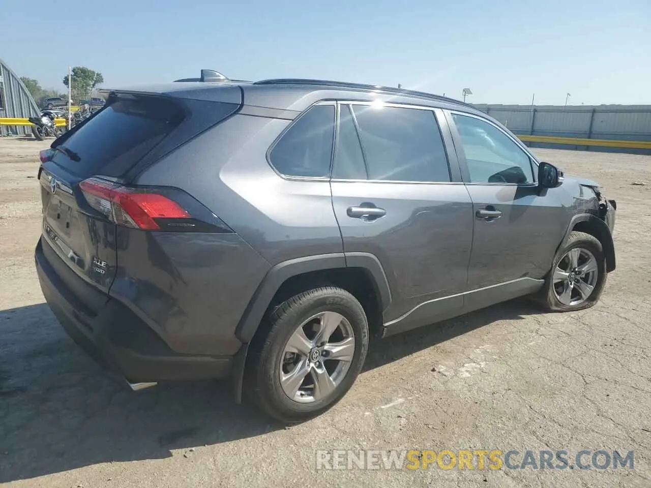 3 Фотография поврежденного автомобиля 2T3P1RFVXPC347491 TOYOTA RAV4 2023