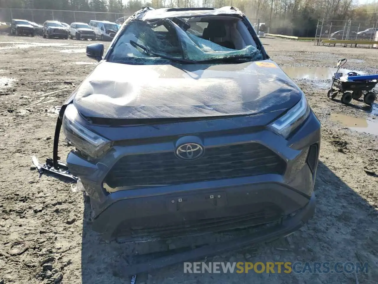 5 Photograph of a damaged car 2T3P1RFVXPW379680 TOYOTA RAV4 2023