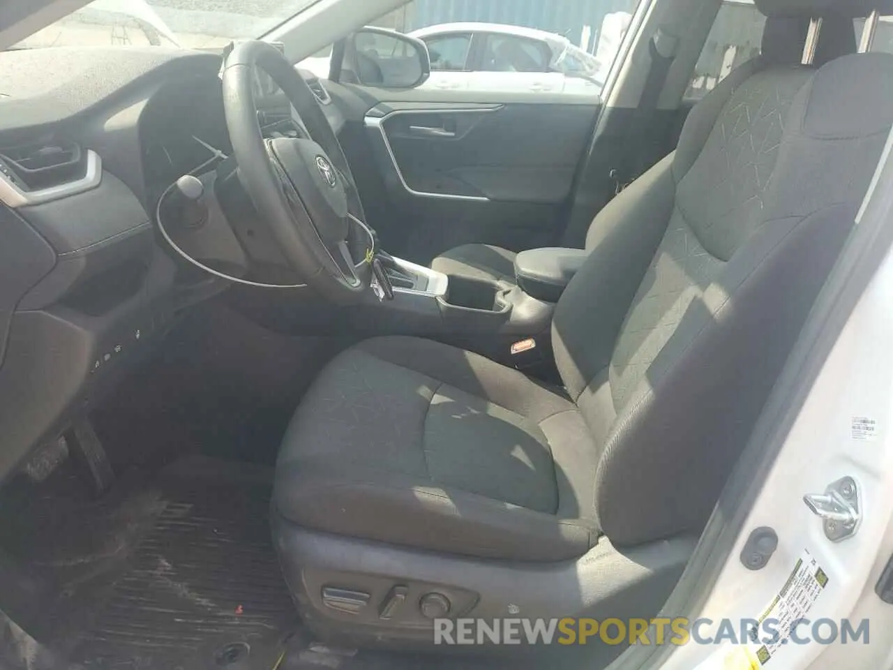 7 Photograph of a damaged car 2T3P1RFVXPW395071 TOYOTA RAV4 2023