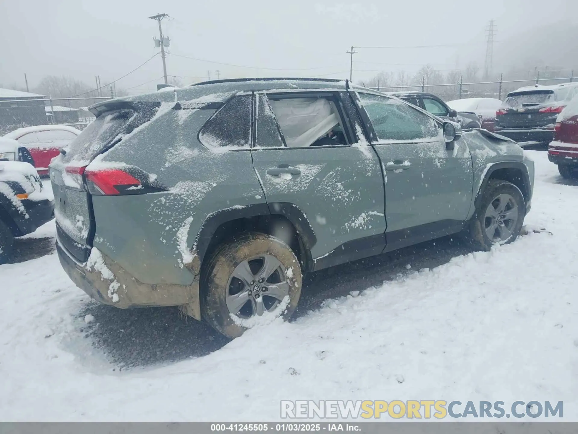 4 Photograph of a damaged car 2T3P1RFVXPW401788 TOYOTA RAV4 2023