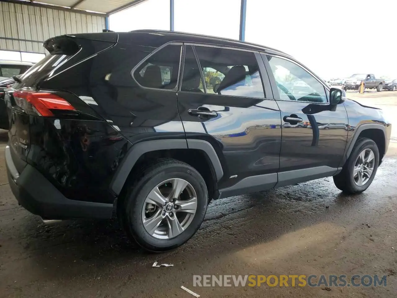 3 Photograph of a damaged car 2T3RWRFV3PW183316 TOYOTA RAV4 2023