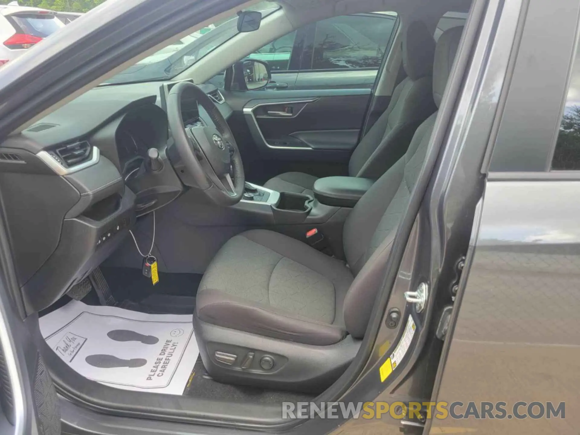 9 Photograph of a damaged car 2T3RWRFV4PW172048 TOYOTA RAV4 2023