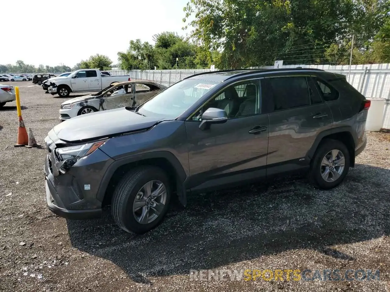 1 Photograph of a damaged car 2T3RWRFV5PW180725 TOYOTA RAV4 2023