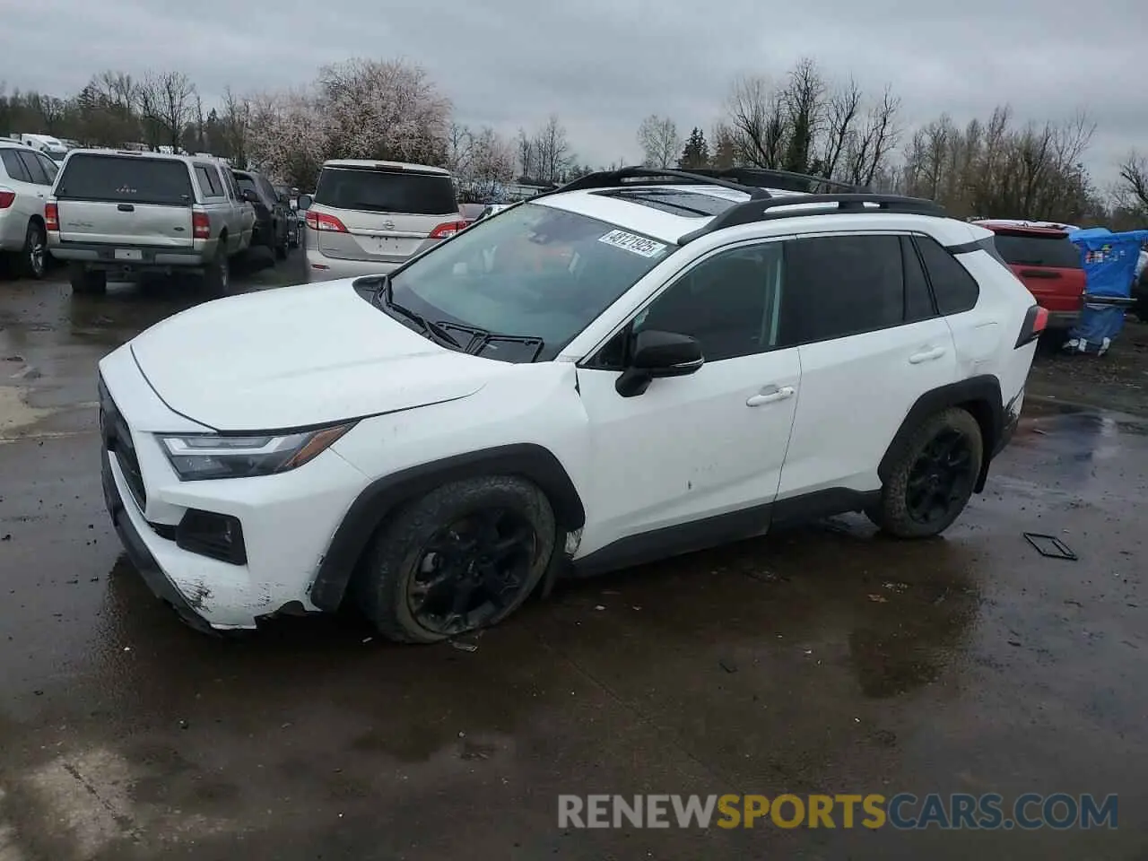 1 Photograph of a damaged car 2T3S1RFV6PW405895 TOYOTA RAV4 2023