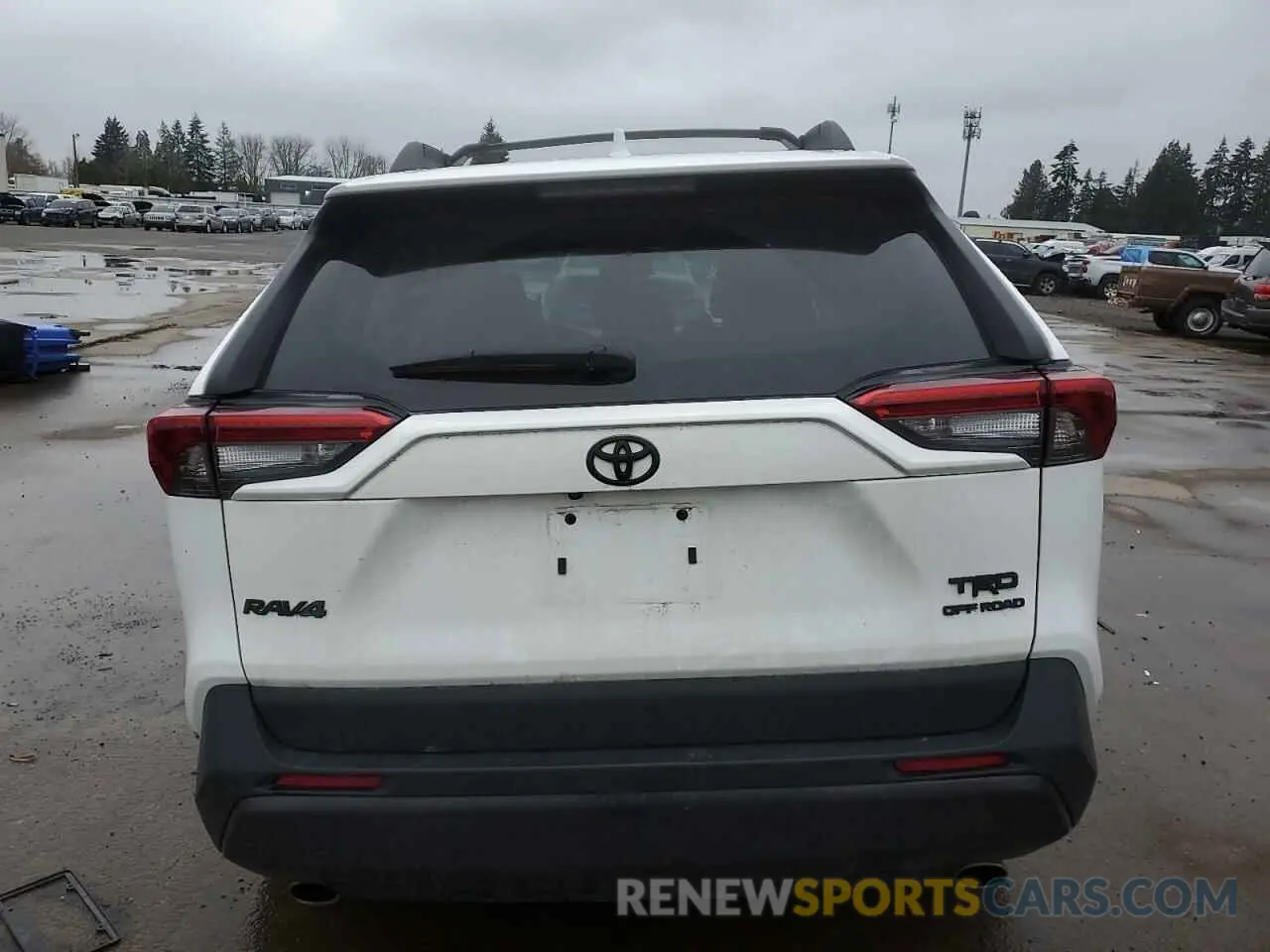 6 Photograph of a damaged car 2T3S1RFV6PW405895 TOYOTA RAV4 2023