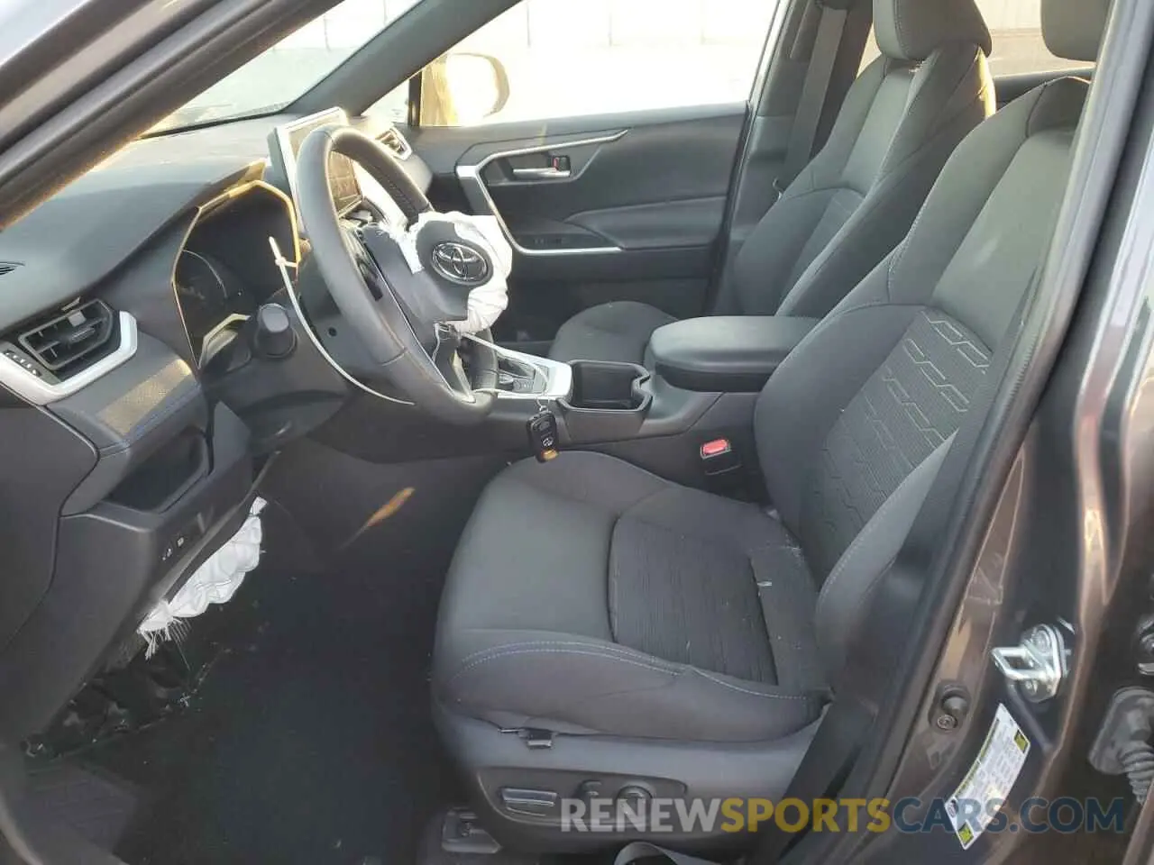 7 Фотография поврежденного автомобиля 2T3T6RFV8PW038553 TOYOTA RAV4 2023