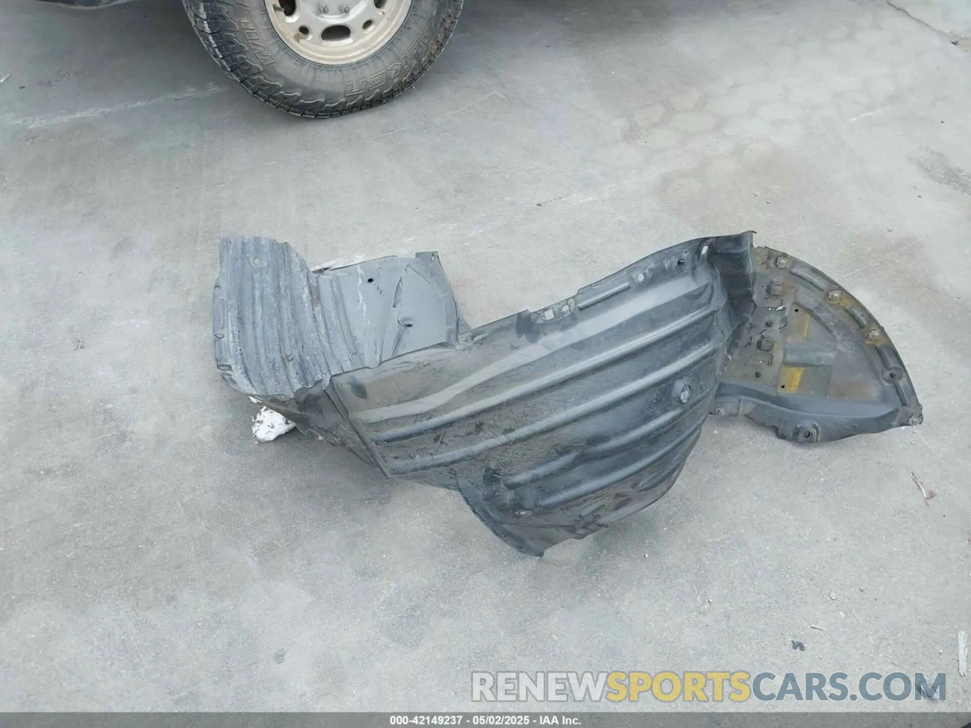 11 Photograph of a damaged car 2T3W1RFV0PW292575 TOYOTA RAV4 2023