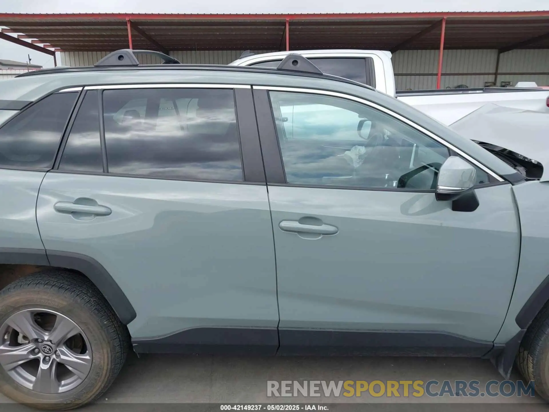 13 Photograph of a damaged car 2T3W1RFV0PW292575 TOYOTA RAV4 2023