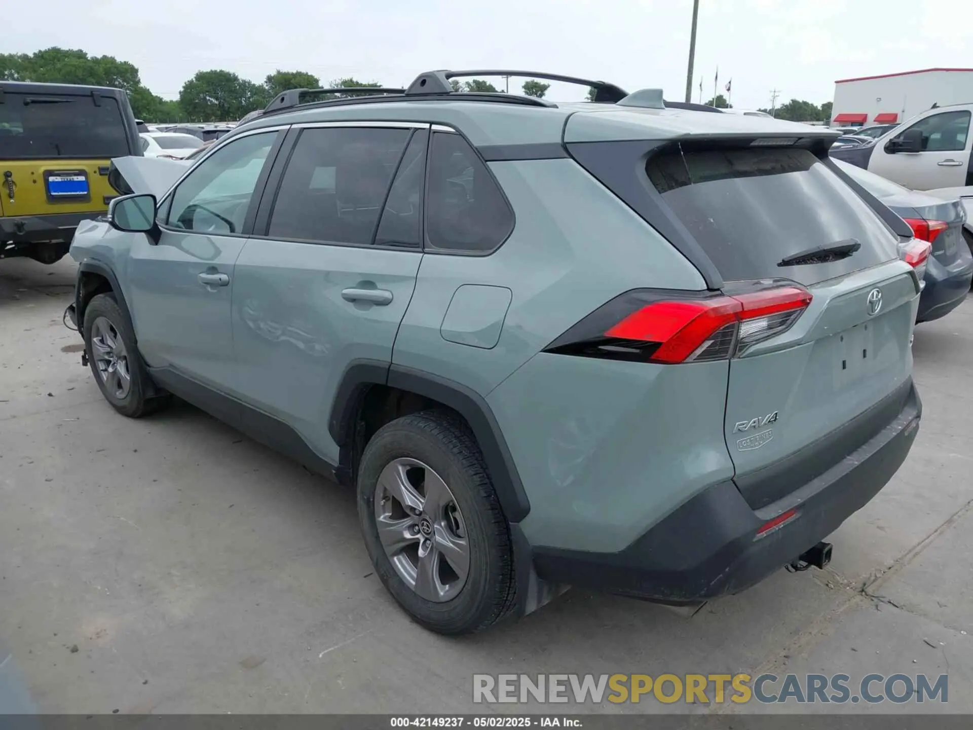 3 Photograph of a damaged car 2T3W1RFV0PW292575 TOYOTA RAV4 2023