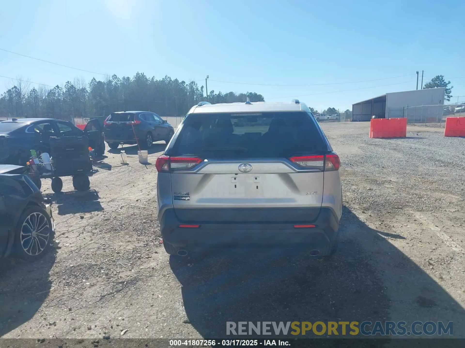 17 Photograph of a damaged car 2T3W1RFV1PC251213 TOYOTA RAV4 2023