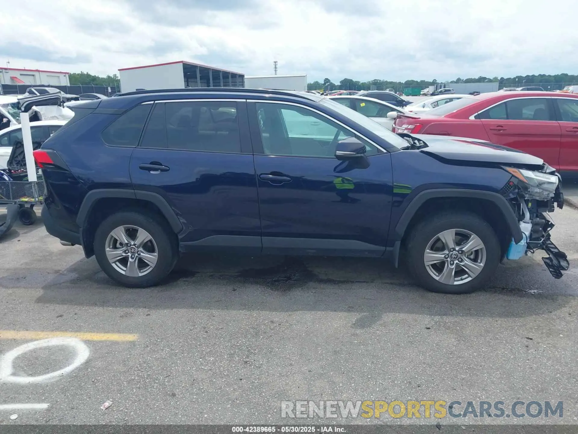 14 Photograph of a damaged car 2T3W1RFV2PW266527 TOYOTA RAV4 2023