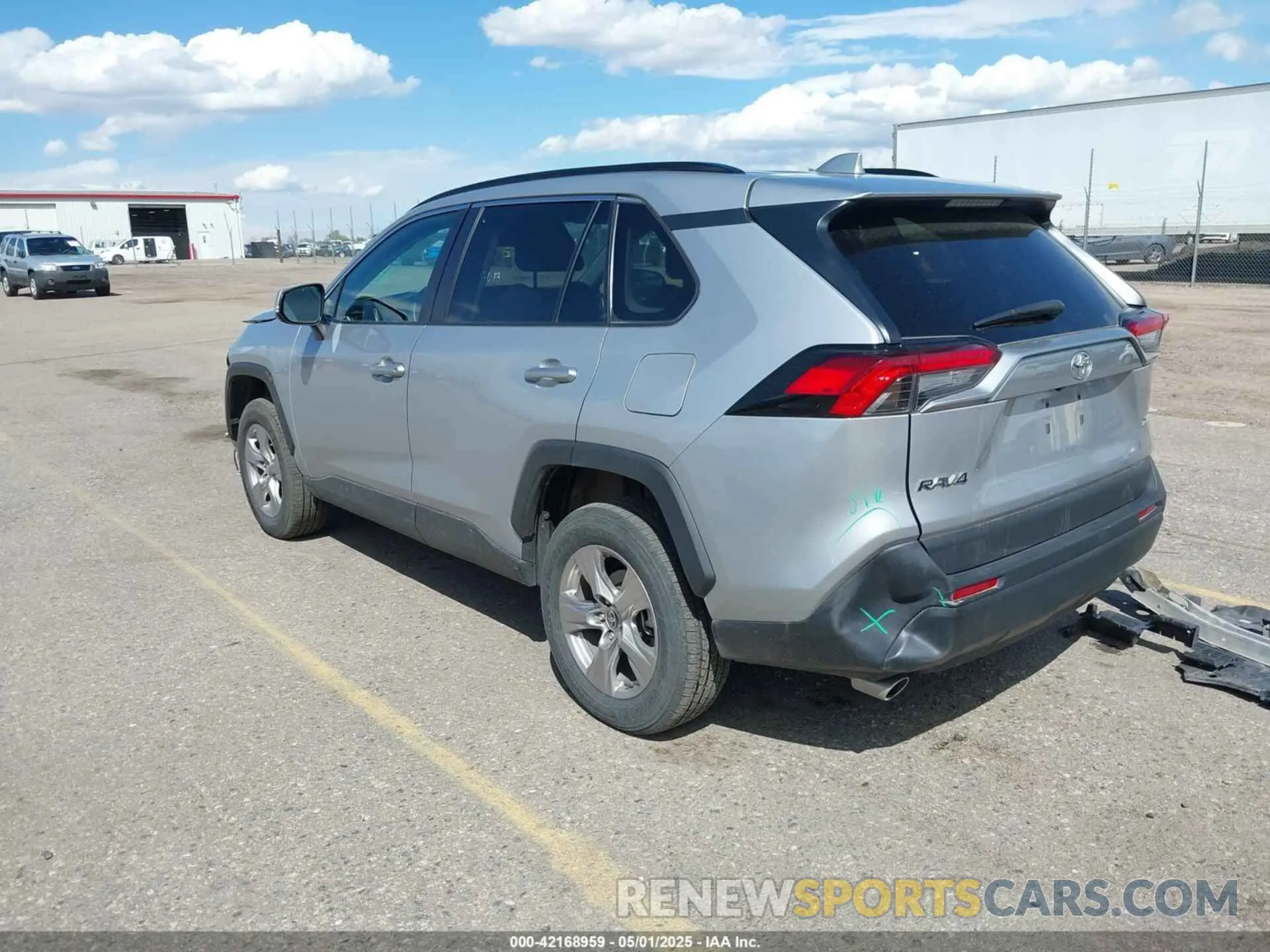 3 Фотография поврежденного автомобиля 2T3W1RFV2PW279617 TOYOTA RAV4 2023