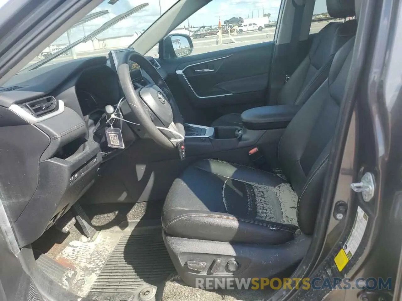 7 Фотография поврежденного автомобиля 2T3W1RFV2PW291041 TOYOTA RAV4 2023