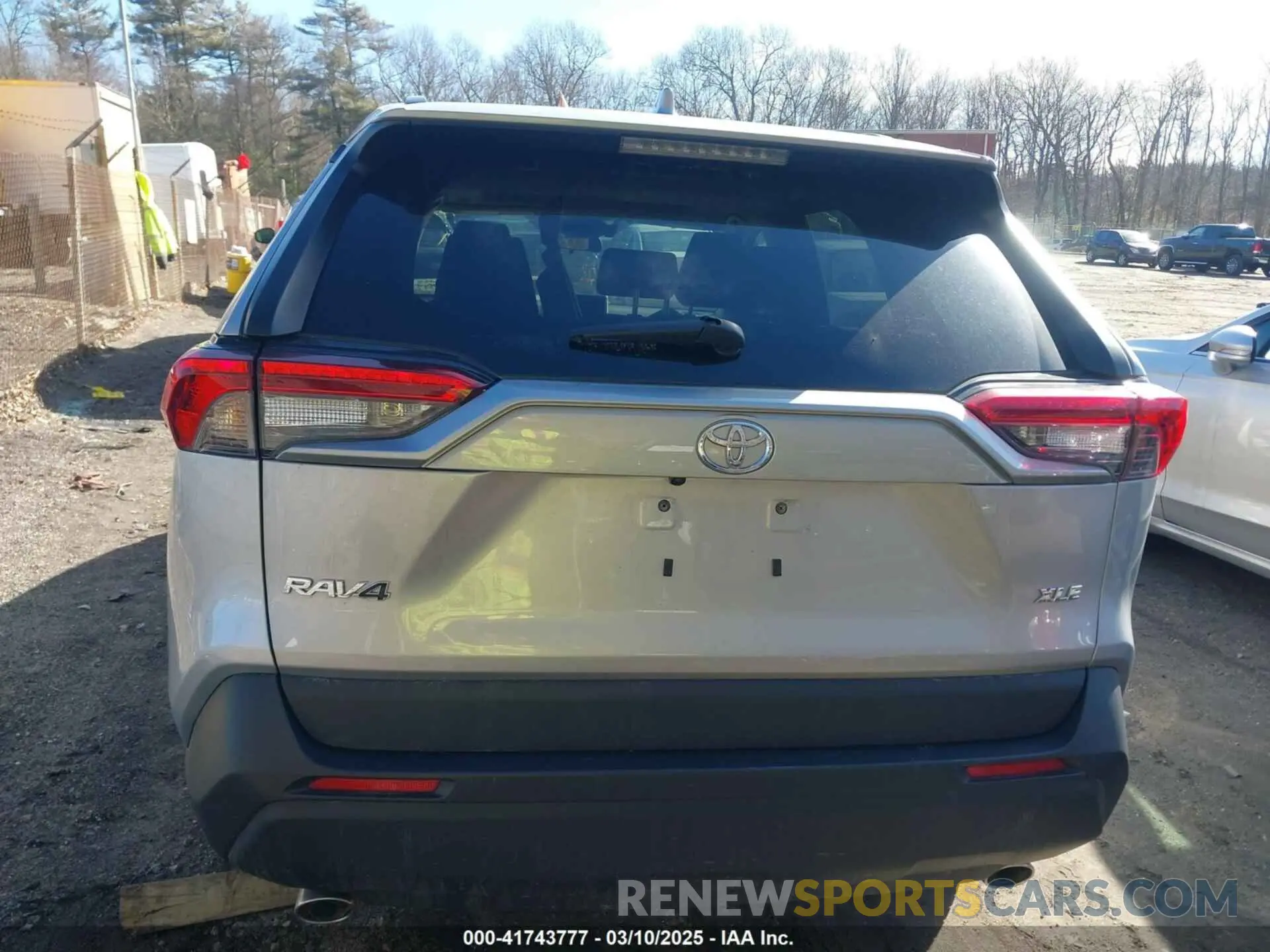 16 Photograph of a damaged car 2T3W1RFV4PC218612 TOYOTA RAV4 2023